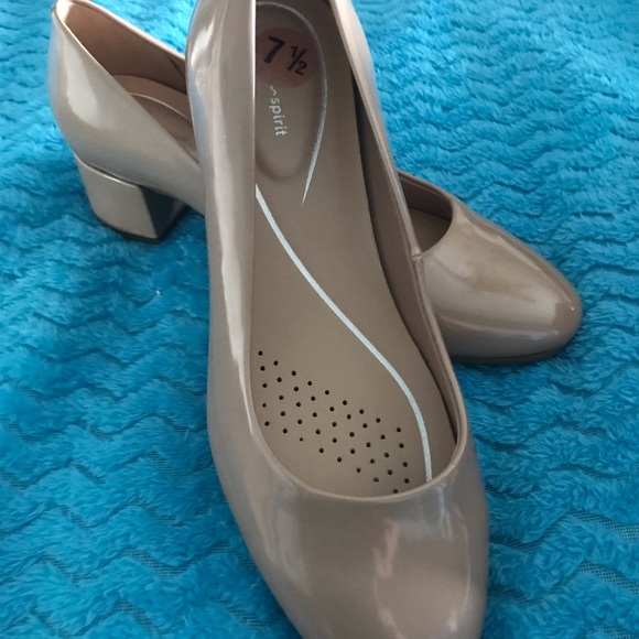 Easy Spirit Shoes - Easy Spirit patent leather shoes